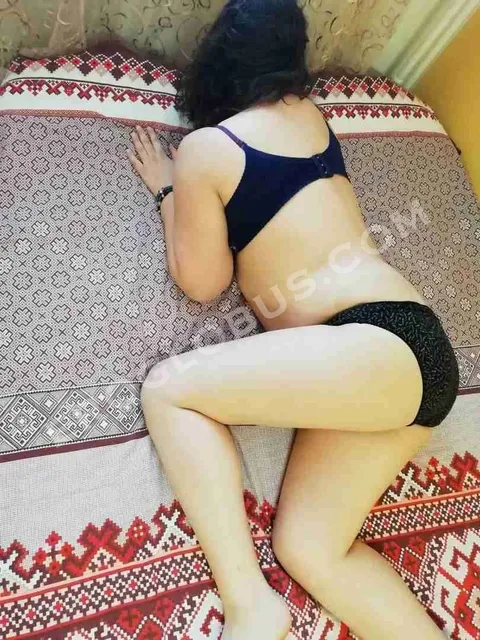 Арина — массажистка Томска